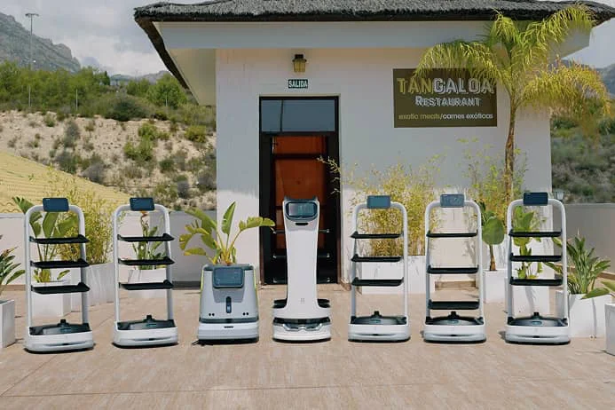 Magic Natura Hotel in Spain Partners with Pudu Robotics to Create a Smart Hotel Model